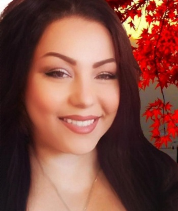 Ненасытная блондинка с огоньком в глазах приглашает провести время в атмосфере страсти и наслаждения. Со мной ты почувствуешь себя королем! Гарантирую конфиденциальность. 13351, 37 лет